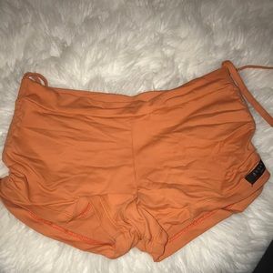 Yogabela yoga shorts